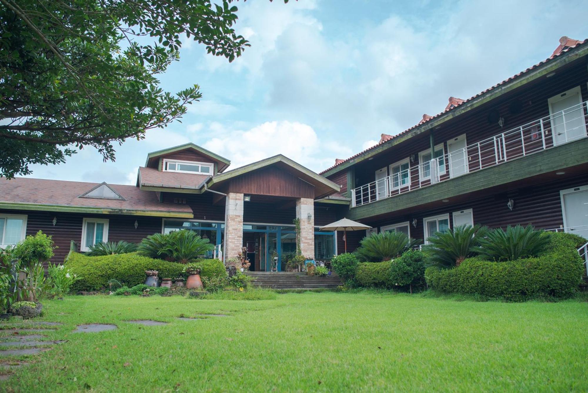 Green Narae Pension Seogwipo Exterior photo