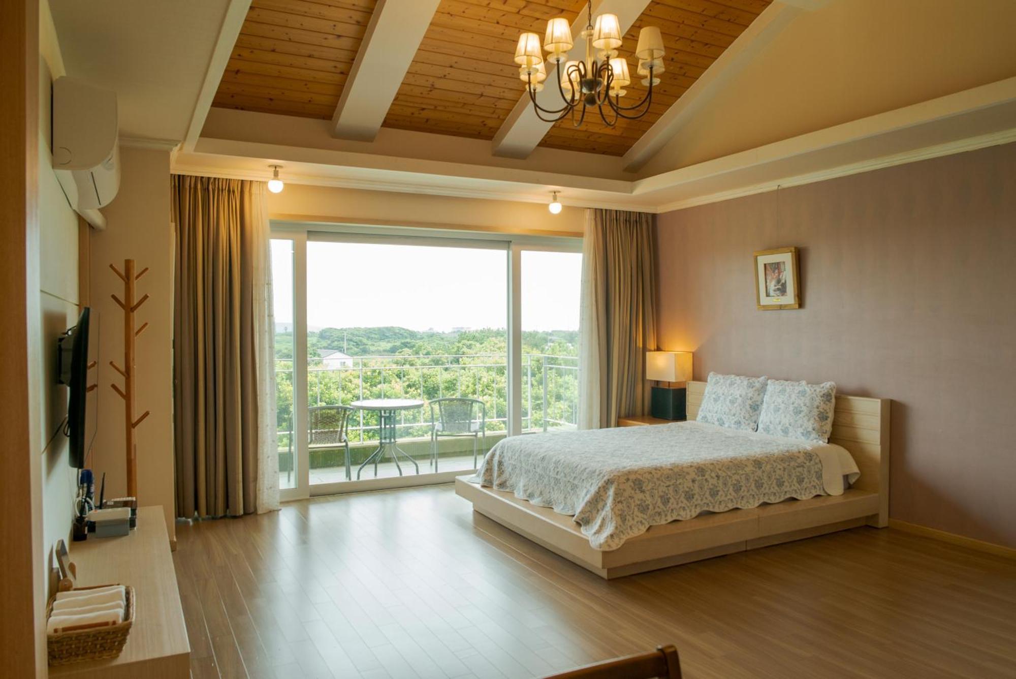 Green Narae Pension Seogwipo Exterior photo