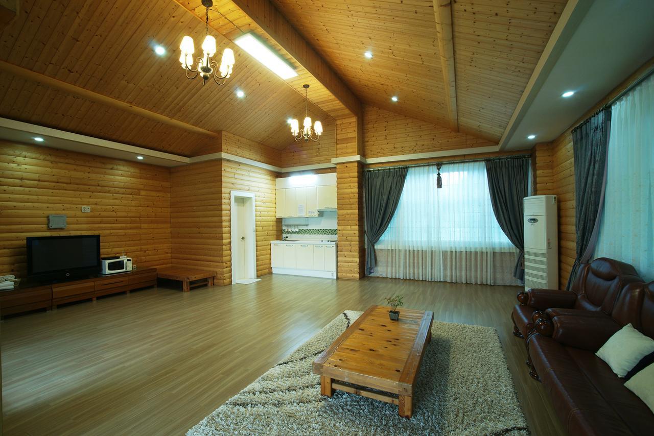 Green Narae Pension Seogwipo Exterior photo